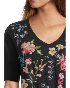 3/4 Sleeve Trapunto V-neck Tee