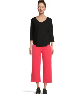 3/4 Sleeve V-Neck Tee with Curved Hem