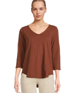 3/4 Sleeve V-Neck Tee with Curved Hem