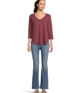 3/4 Sleeve V-Neck Tee with Curved Hem