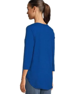 3/4 Sleeve V-Neck Tee with Curved Hem