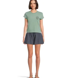 Fishin Yang Modern Tee