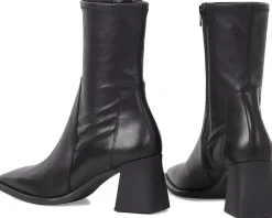 Hedda Leather Short Stretch Bootie