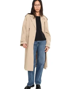 Long Sleeve Favorite Tee