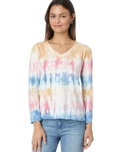 Long Sleeve V-Neck Tee with Curve Hem