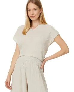 Naomi Split Neck Top