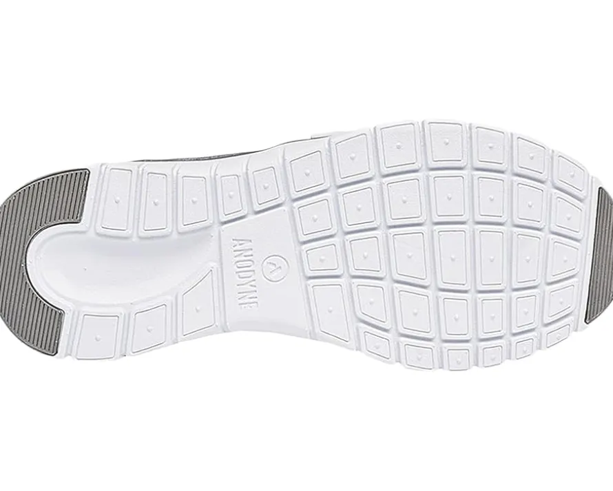 No. 11 Sport Trainer