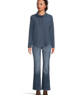 Rounded Hem Mock Neck