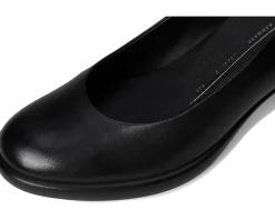 Sculpted Luxury 35MM Modern Pump