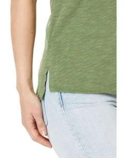 Short Sleeve Step Hem Crew Neck Tee