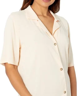 Soft Woven Stretch Viscose 1/2 Sleeve Button-Up Top