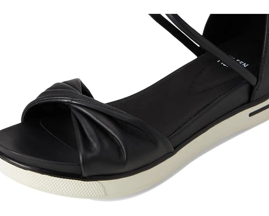 Suvi Sandal