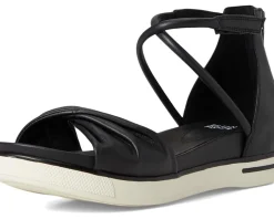 Suvi Sandal