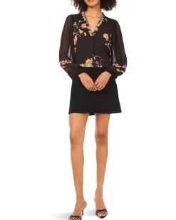 V-Neck with Long Sleeve