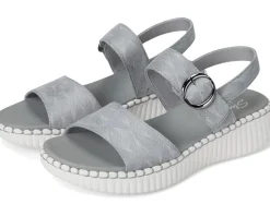 Wilshire Boulevard - Illusion Of Love