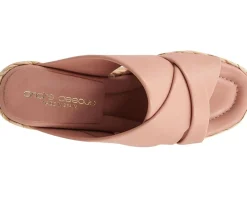 Women's Andre Assous Calesa