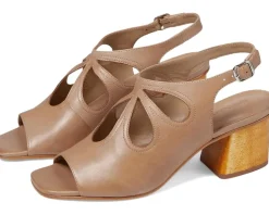 Women's Bernardo Lainey