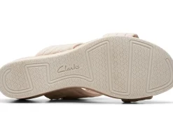 Women's Clarks Chelseah Path