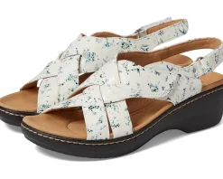 Women's Clarks Merliah Echo