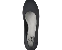 Women's Cliffs by White Mountain Boldness