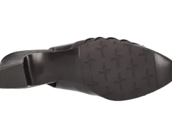 Women's Easy Street Bates