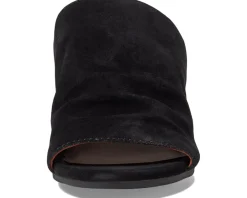 Women's Gentle Souls by Kenneth Cole Chas