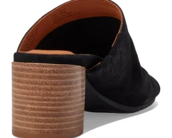 Women's Gentle Souls by Kenneth Cole Chas