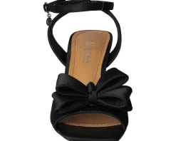 Women's J. Renee Nishia