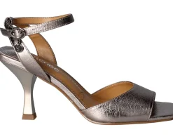 Women's J. Renee Vaarika