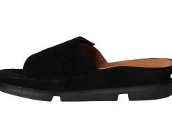 Women's L'Amour Des Pieds Vester