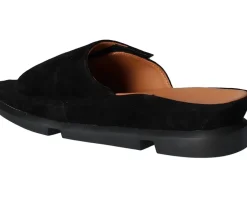 Women's L'Amour Des Pieds Vester