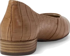 Women's Marc Joseph New York Crosby Flat