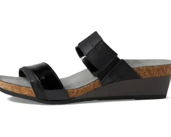 Women's Naot Royalty