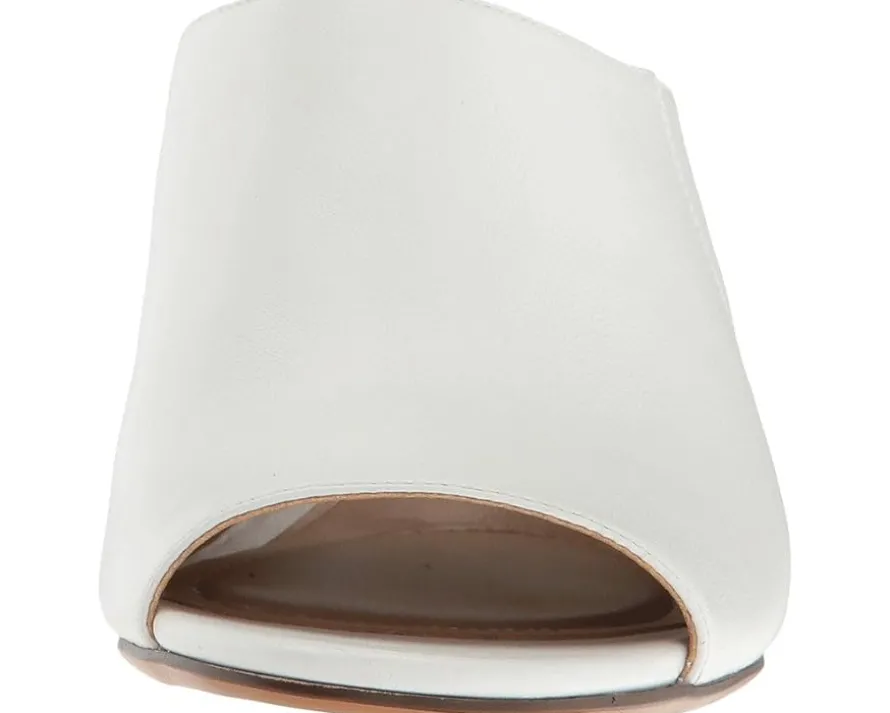 Women's Naturalizer Cyprine