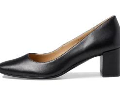 Women's Naturalizer Karina