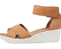 Women's Naturalizer Riviera