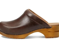 Women's Sanita Oster