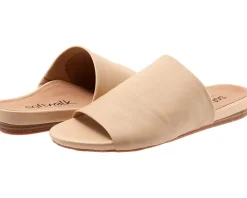 Women's SoftWalk Camano