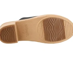 Women's SoftWalk Felida