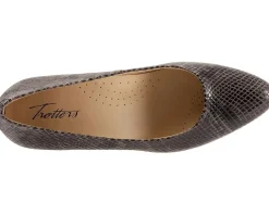Women's Trotters Kari