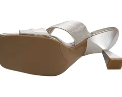 Women's Vaneli Taber