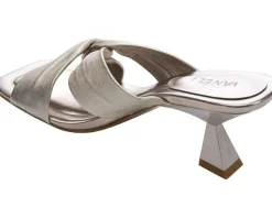 Women's Vaneli Taber